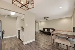 18515 Egret Bay Blvd, Houston, TX 77058 - Photo 2