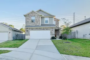 10711 Catclaw Ct, Tomball, TX 77375 - Photo 2