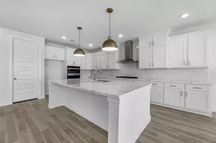 2812 Bolton Lndg Dr, Texas City, TX 77568 - Photo 6