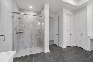 2812 Bolton Lndg Dr, Texas City, TX 77568 - Photo 12