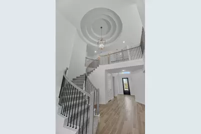 2812 Bolton Landing Drive, Texas City, TX 77568 - Photo 2