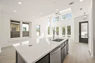 219 Cypress Pond Pl, Montgomery, TX 77316 - Photo 2