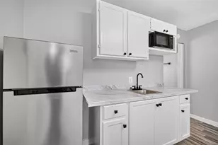 510 Dell Ct, Houston, TX 77009 - Photo 8