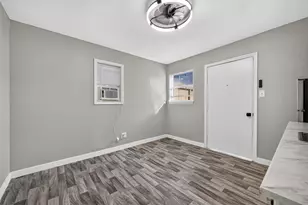 510 Dell Ct, Houston, TX 77009 - Photo 2
