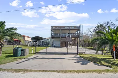 948 Kahla Drive, Crystal Beach, TX 77650 - Photo 4