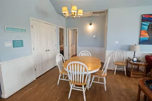 948 Kahla Dr, Crystal Beach, TX 77650 - Photo 14