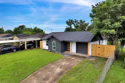 12930 Segrest Drive, Houston, TX 77047 - Photo 2