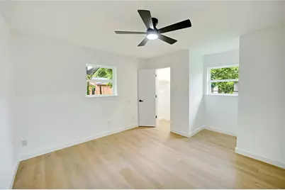 12930 Segrest Drive, Houston, TX 77047 - Photo 8