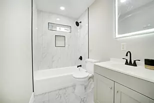 12930 Segrest Dr, Houston, TX 77047 - Photo 10