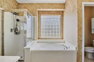 5710 Shady Hollow Ct, Rosharon, TX 77583 - Photo 14