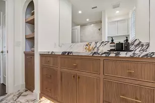 7811 Wickersham Ln, Houston, TX 77063 - Photo 28