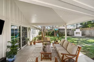 7811 Wickersham Ln, Houston, TX 77063 - Photo 32