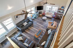 962 Raymond, Crystal Beach, TX 77650 - Photo 16