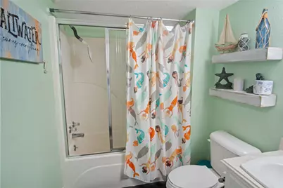 962 Raymond, Crystal Beach, TX 77650 - Photo 14