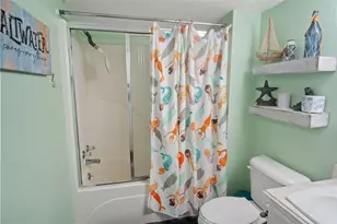 962 Raymond, Crystal Beach, TX 77650 - Photo 14