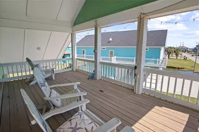 962 Raymond, Crystal Beach, TX 77650 - Photo 34