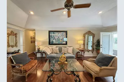 129 Circle Dr, Cleveland, TX 77327 - Photo 10