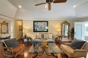 129 Circle Dr, Cleveland, TX 77327 - Photo 10