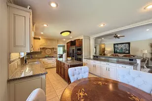 129 Circle Dr, Cleveland, TX 77327 - Photo 12