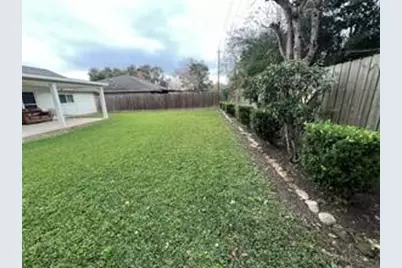 2211 Pilgrims Bend Drive, Friendswood, TX 77546 - Photo 24