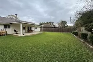 2211 Pilgrims Bend Dr, Friendswood, TX 77546 - Photo 22