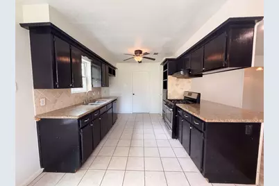 3206 Brookdale Court, Deer Park, TX 77536 - Photo 2