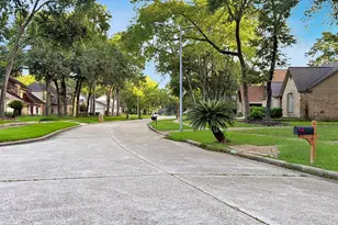 15026 River Park Dr, Houston, TX 77070 - Photo 8