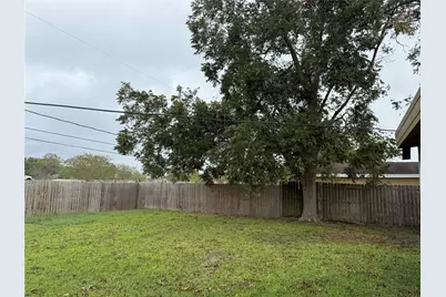 216 Schilling Street, Baytown, TX 77520 - Photo 16