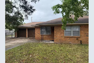 216 Schilling Street, Baytown, TX 77520 - Photo 1