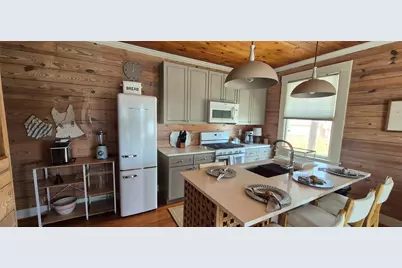 1515 13th Street, Galveston, TX 77550 - Photo 6