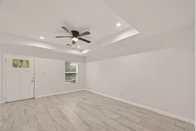 4302 Hirsch Road #B, Houston, TX 77026 - Photo 10