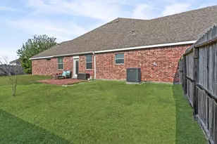 9603 Indian Trail, Mont Belvieu, TX 77523 - Photo 38