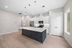24 Bucan St, Houston, TX 77076 - Photo 16