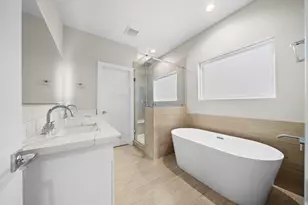 24 Bucan St, Houston, TX 77076 - Photo 18