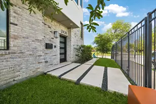 2435 Sheridan St, Houston, TX 77030 - Photo 2