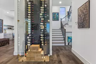 2435 Sheridan St, Houston, TX 77030 - Photo 6