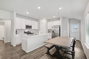 10707 Bird Of Paradise Ln, Houston, TX 77016 - Photo 6