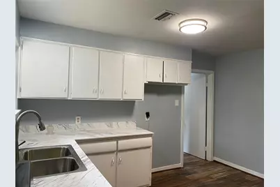 5110 W 43rd Street, Houston, TX 77092 - Photo 6