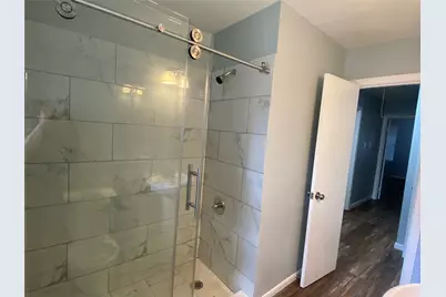 5110 W 43rd Street, Houston, TX 77092 - Photo 10