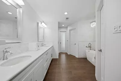 923 Daria Drive, Houston, TX 77079 - Photo 24