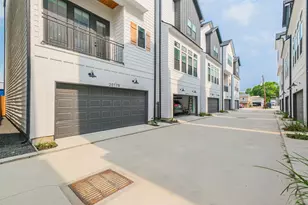 2017 Lou Ellen Ln, Houston, TX 77018 - Photo 2