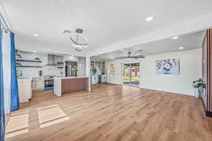 10042 Lazy Oaks St, Houston, TX 77080 - Photo 8