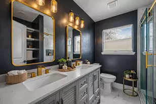 10042 Lazy Oaks St, Houston, TX 77080 - Photo 18