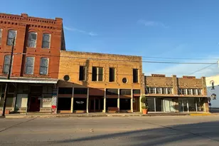 107 E Main St, Eagle Lake, TX 77434 - Photo 1