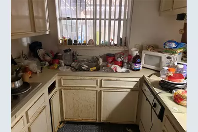 10177 Beekman Place Drive, Houston, TX 77043 - Photo 2