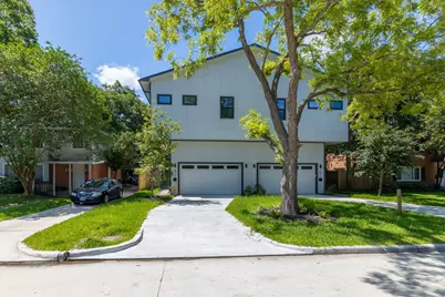 4517 Larch Lane, Bellaire, TX 77401 - Photo 2