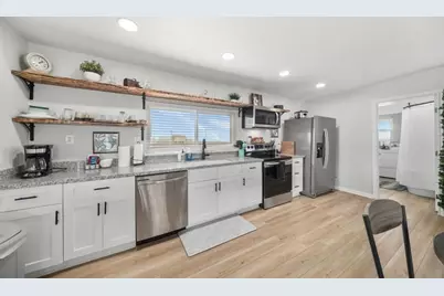 512 Texas Street, Surfside Beach, TX 77541 - Photo 1