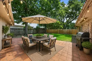 13822 St Marys Ln, Houston, TX 77079 - Photo 4