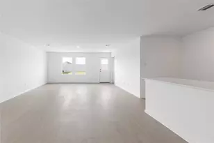 9247 Speckled Trout Dr, Baytown, TX 77521 - Photo 4