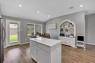 4731 Tindarey Gln Ln, Baytown, TX 77521 - Photo 10